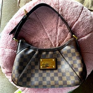 Authentic LV classic shoulder bag